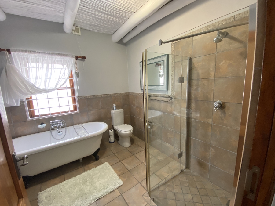 4 Bedroom Property for Sale in Jacobsbaai Western Cape